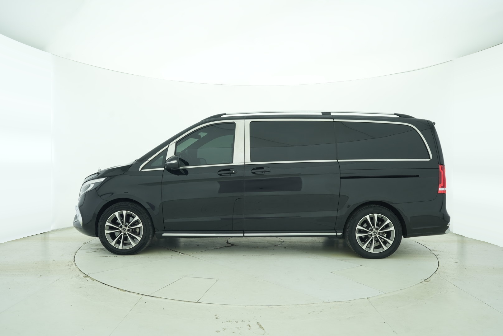 Mercedes Benz V-Class 2016 — фото 3