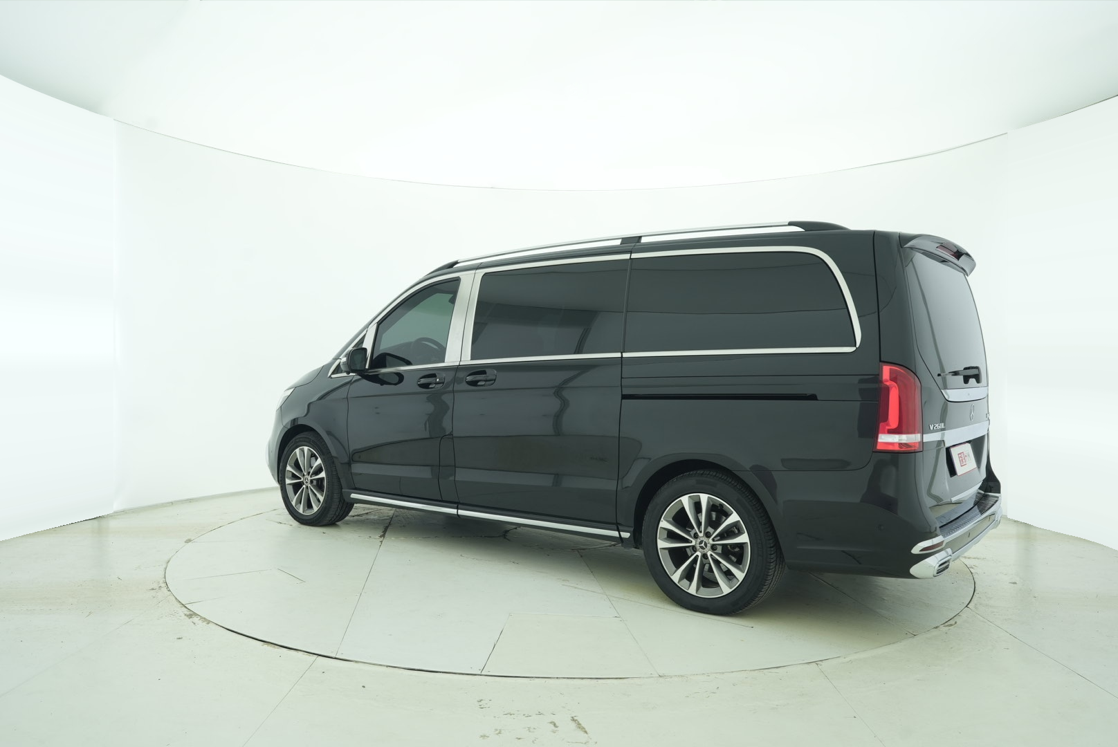 Mercedes Benz V-Class 2016 — фото 4