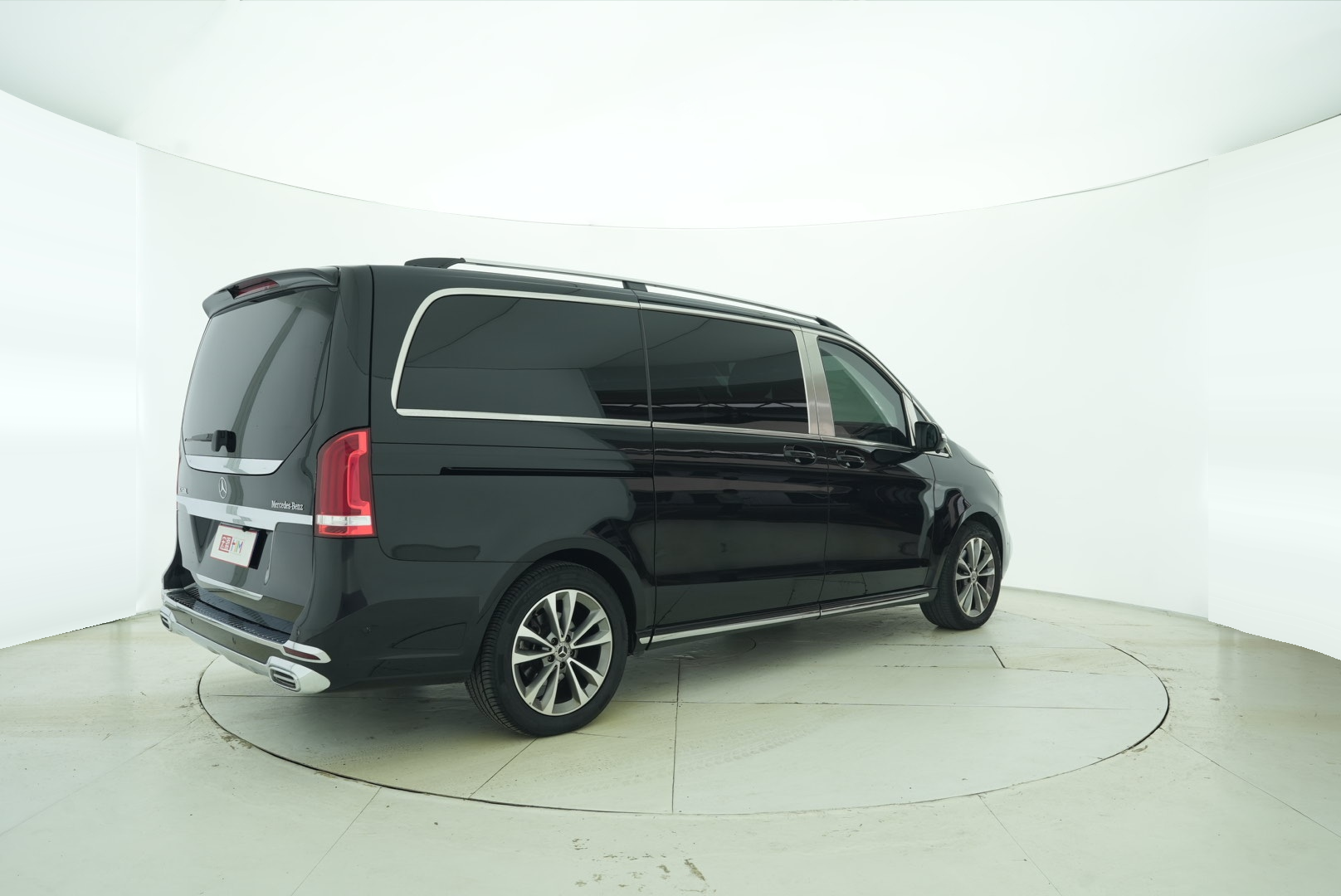 Mercedes Benz V-Class 2016 — фото 6