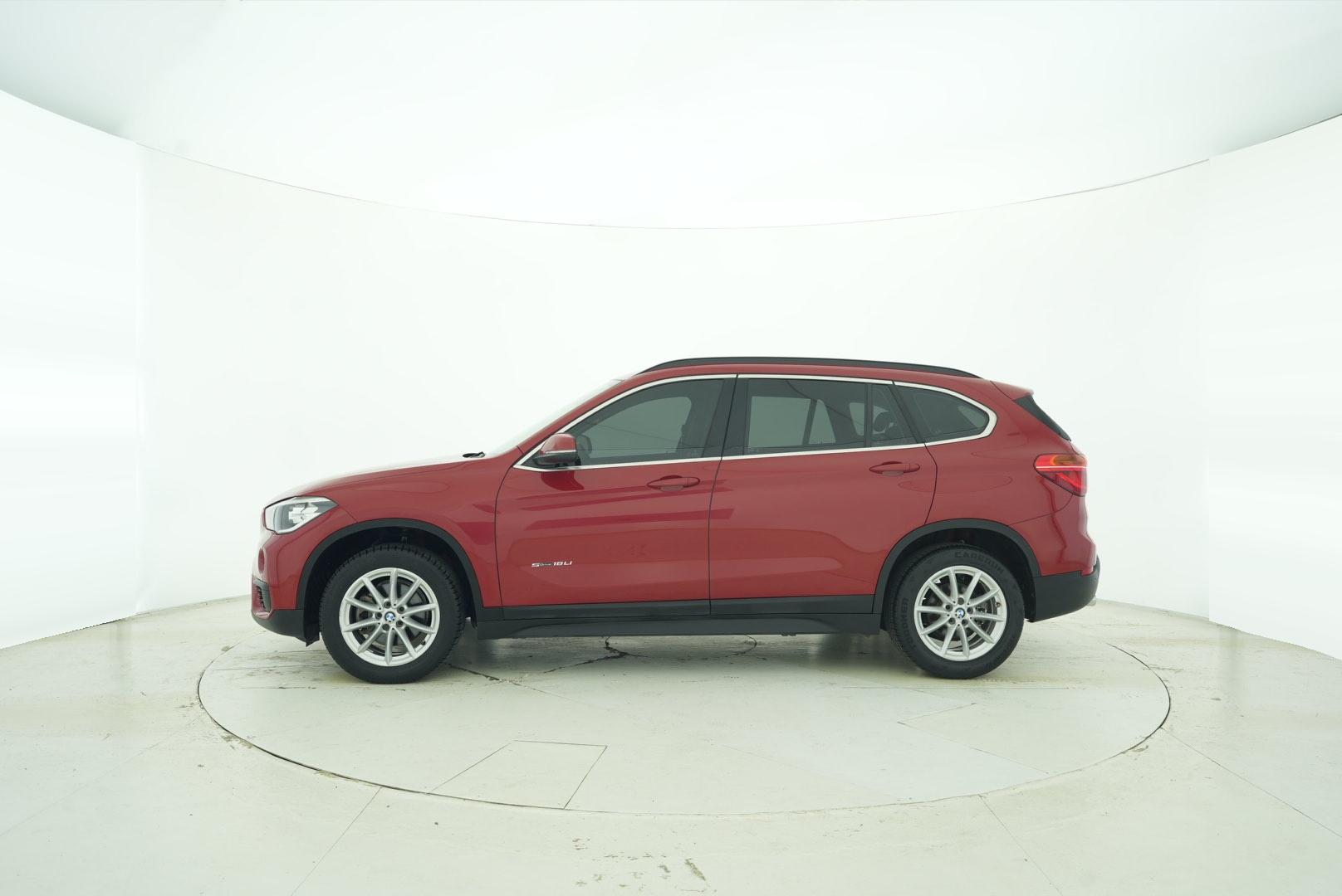 BMW X1 2018 — фото 2