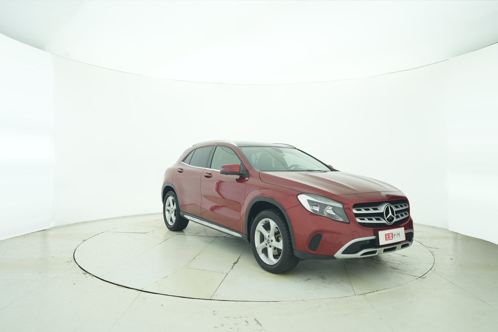 Mercedes Benz GLA 2017 — фото 15