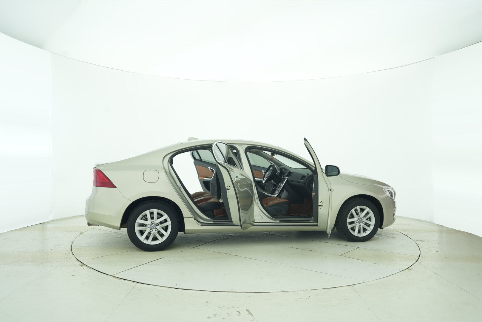 VOLVO S60 2016 — фото 10