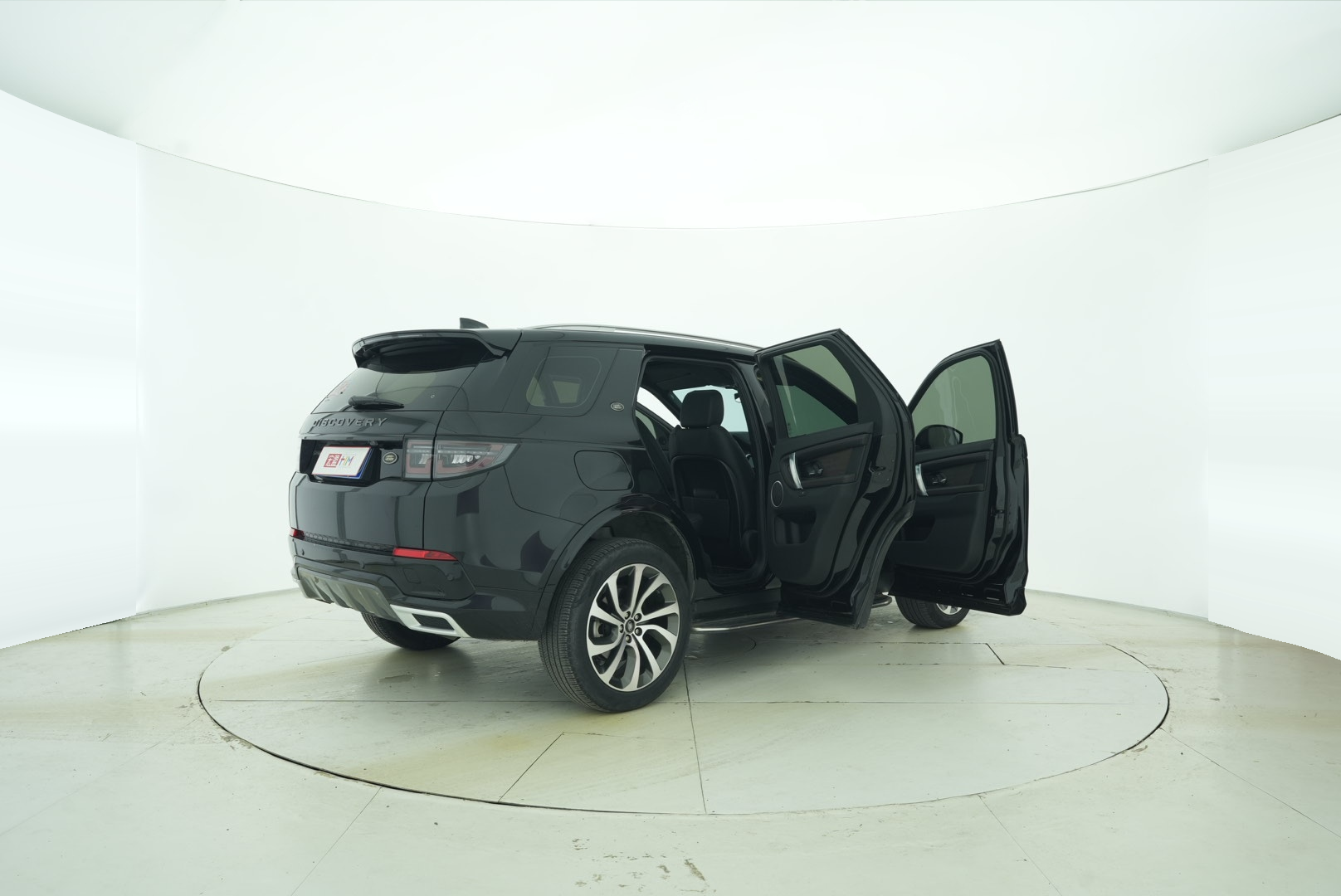Land Rover Discover the Sports Version 2022 — фото 13