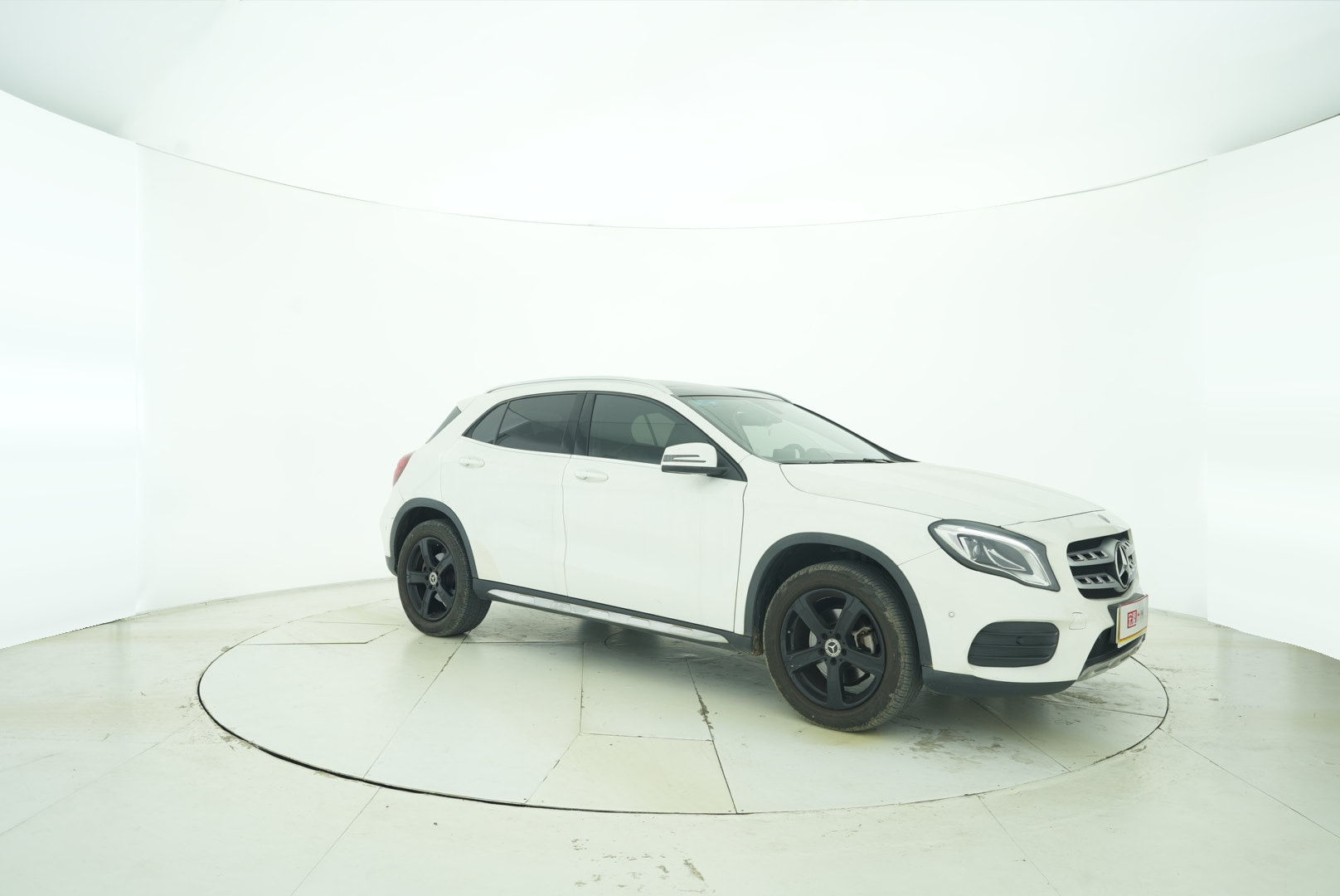 Mercedes Benz GLA 2019 — фото 8