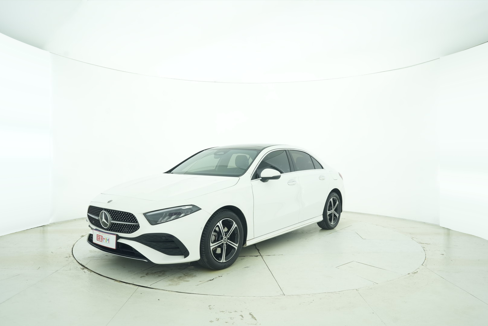 Mercedes Benz A-Class 2022 — фото 2
