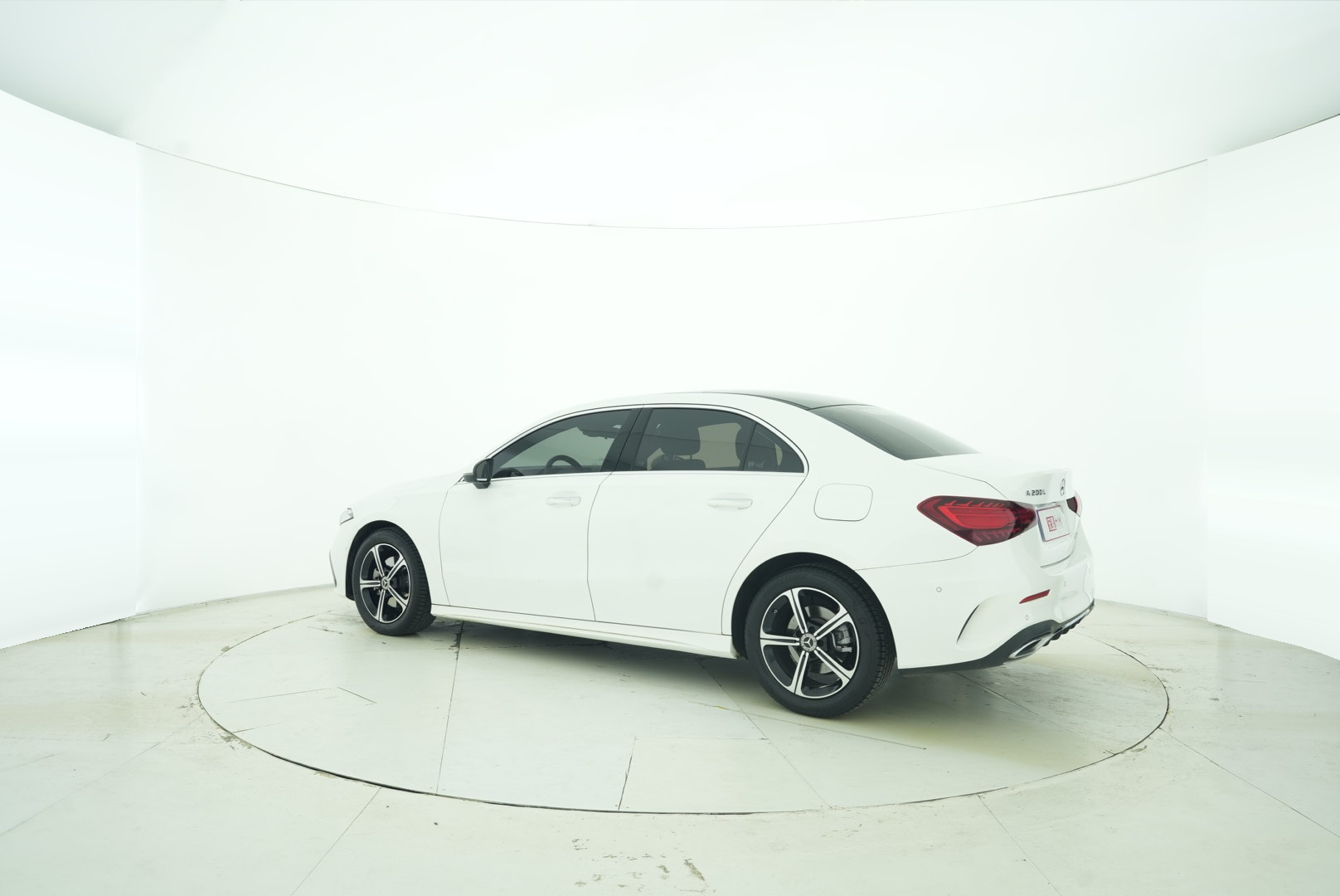 Mercedes Benz A-Class 2022 — фото 4