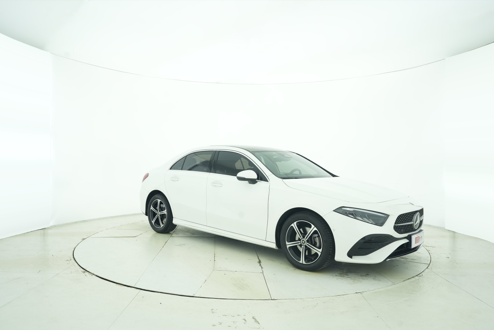 Mercedes Benz A-Class 2022 — фото 8