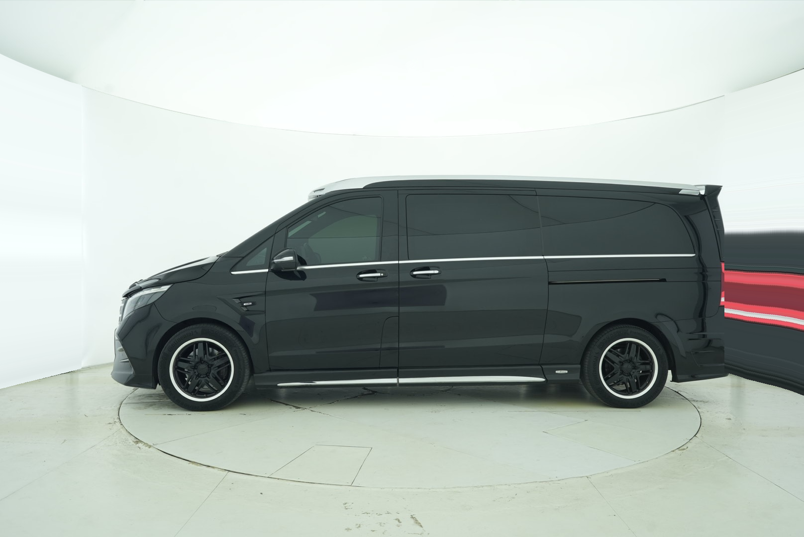 Mercedes Benz V-Class 2022 — фото 3
