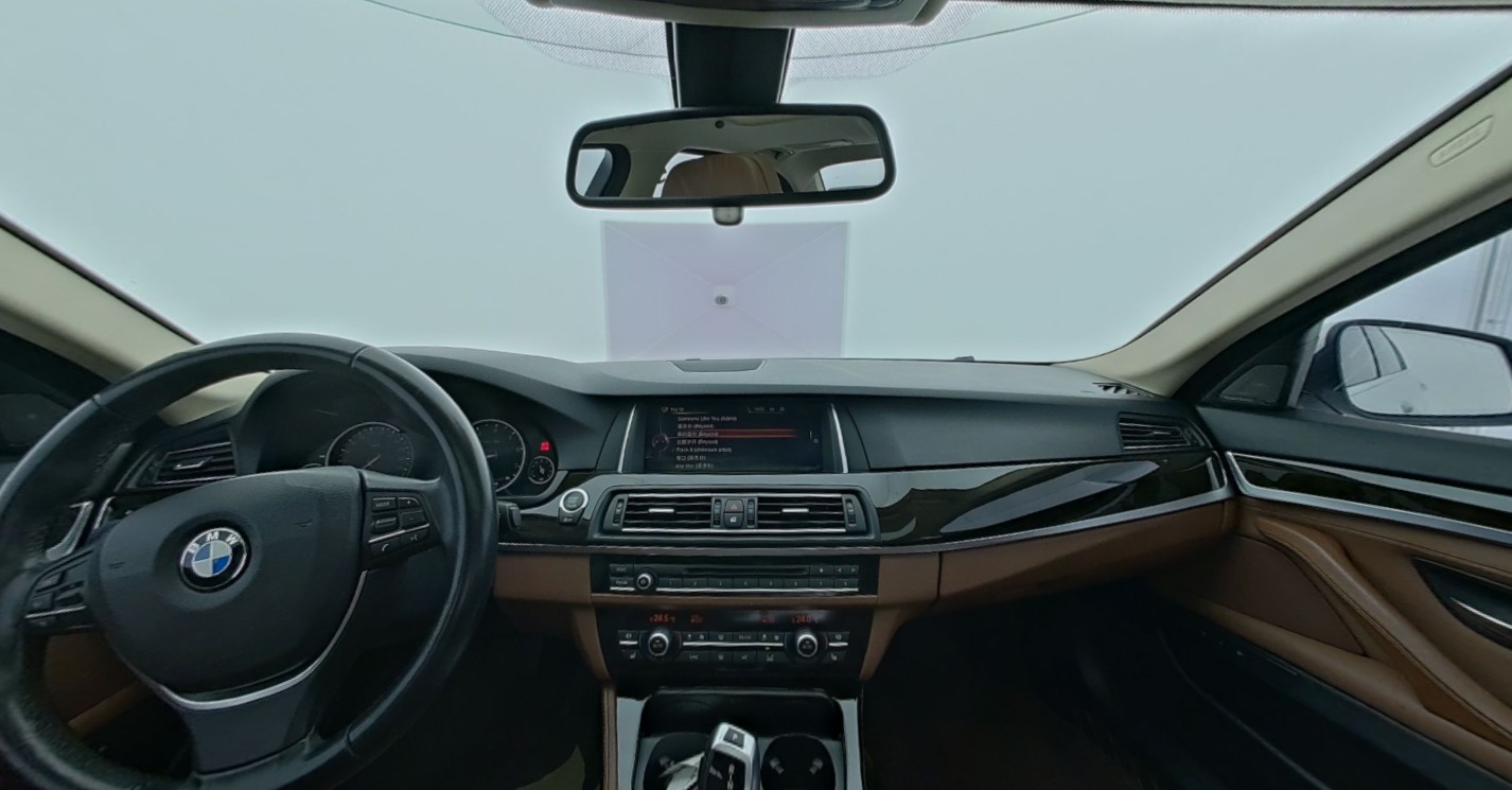 BMW 5 Series 2014 — фото 1