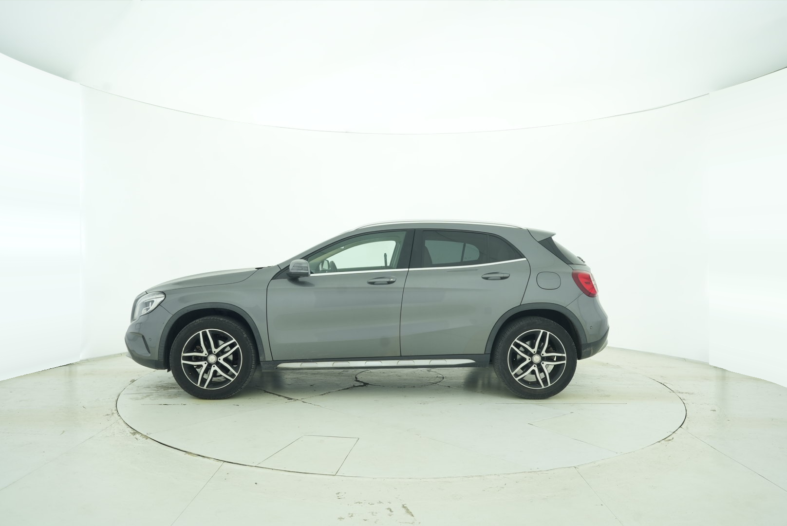 Mercedes Benz GLA 2016 — фото 3