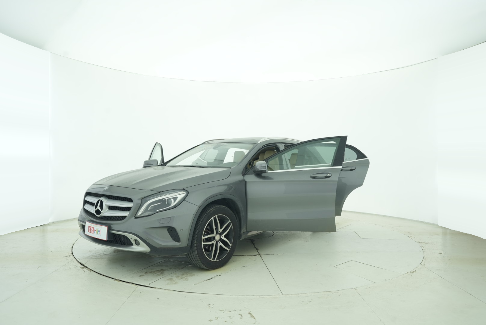 Mercedes Benz GLA 2016 — фото 10