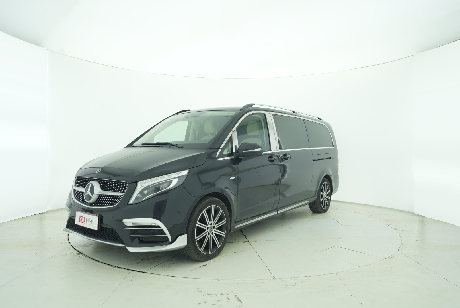 Mercedes Benz V-Class 2022 — фото 2