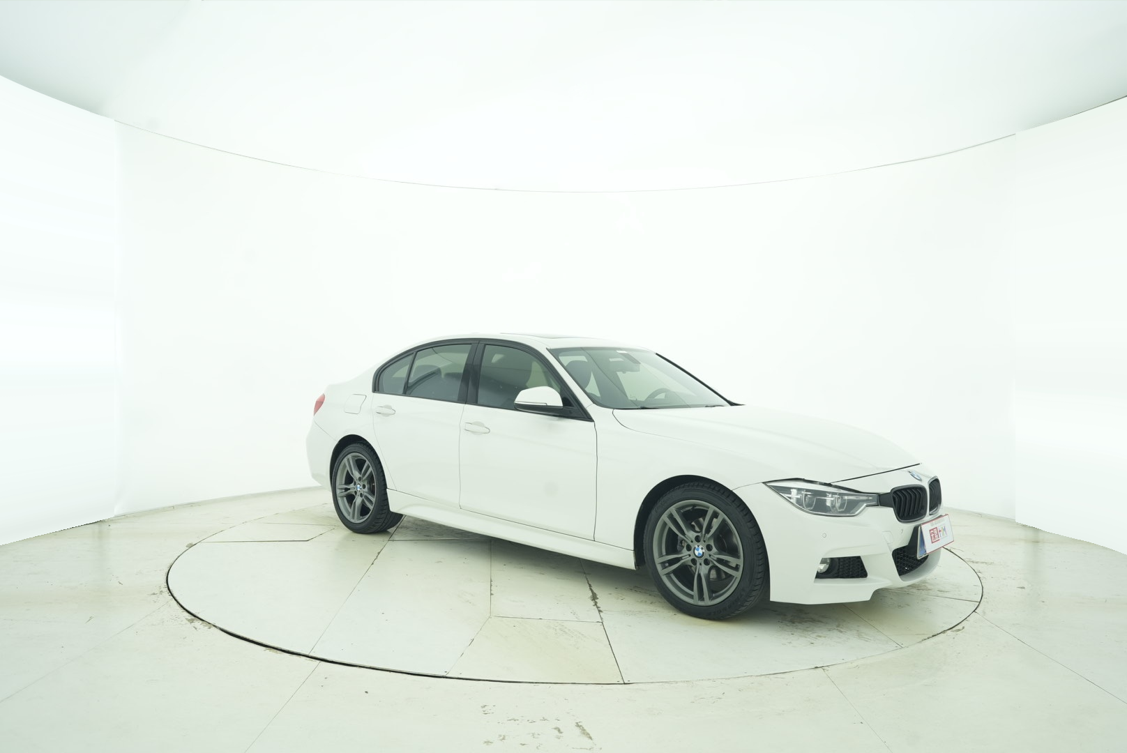 BMW 3 Series 2017 — фото 8