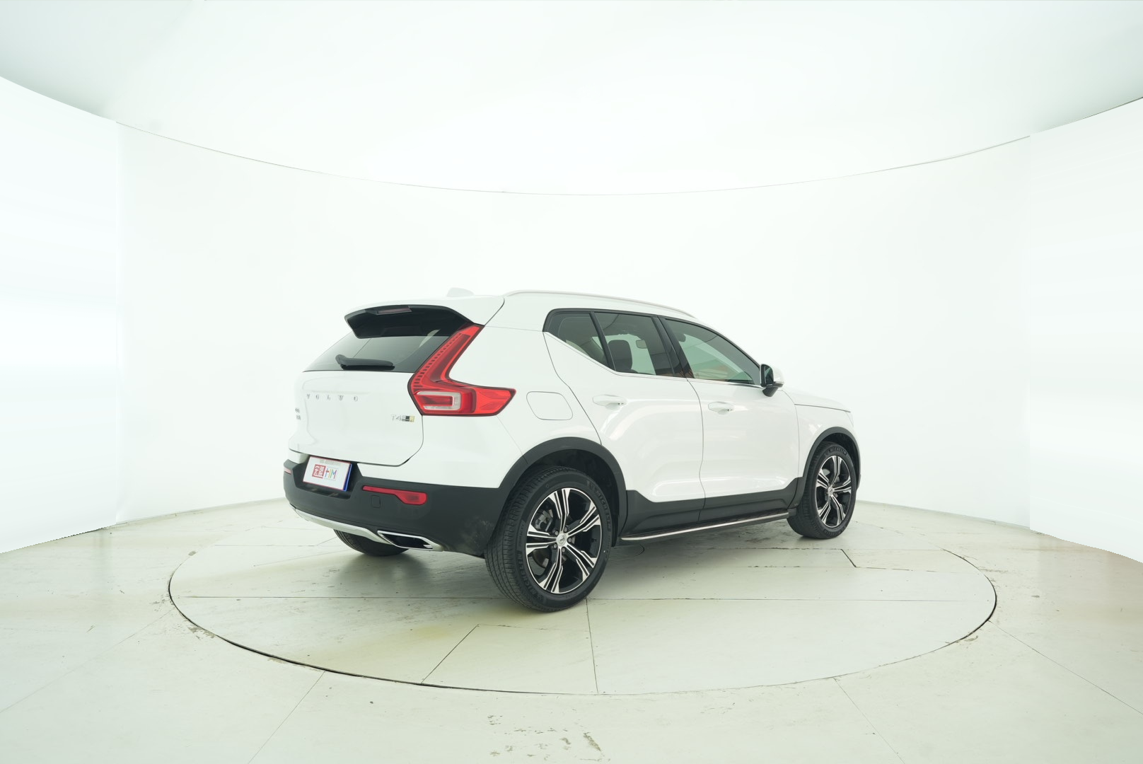 VOLVO XC40 2020 — фото 6