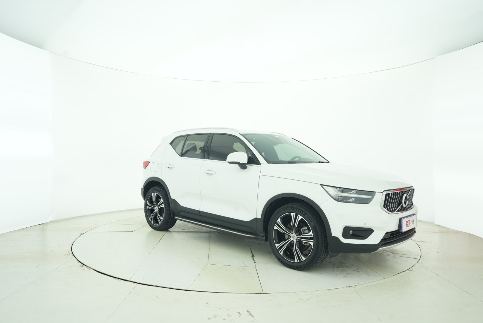 VOLVO XC40 2020 — фото 8