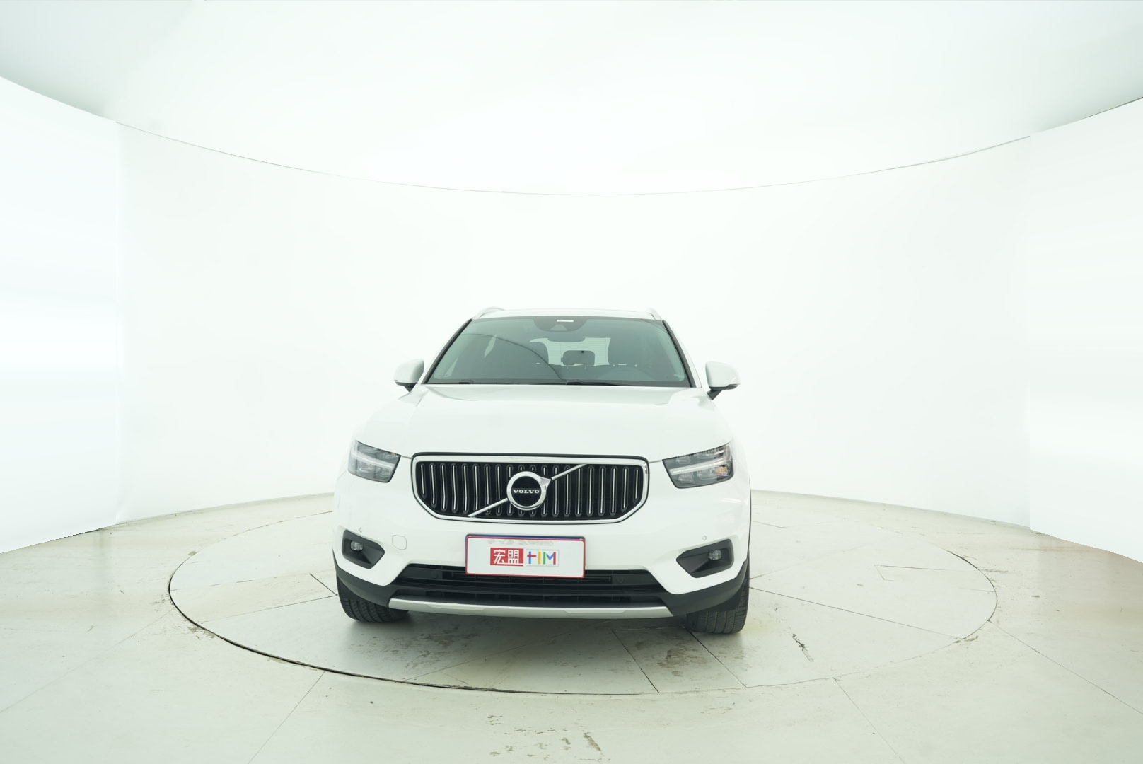 VOLVO XC40 2020 — фото 9