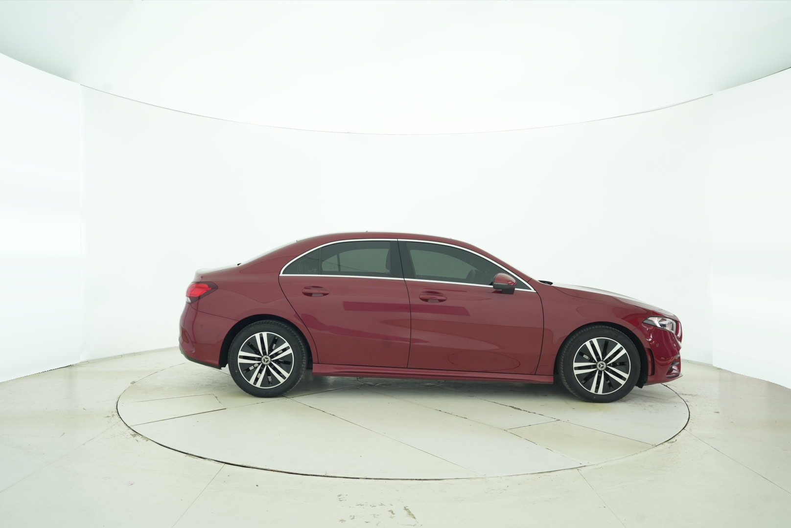 Mercedes Benz A-Class 2020 — фото 7