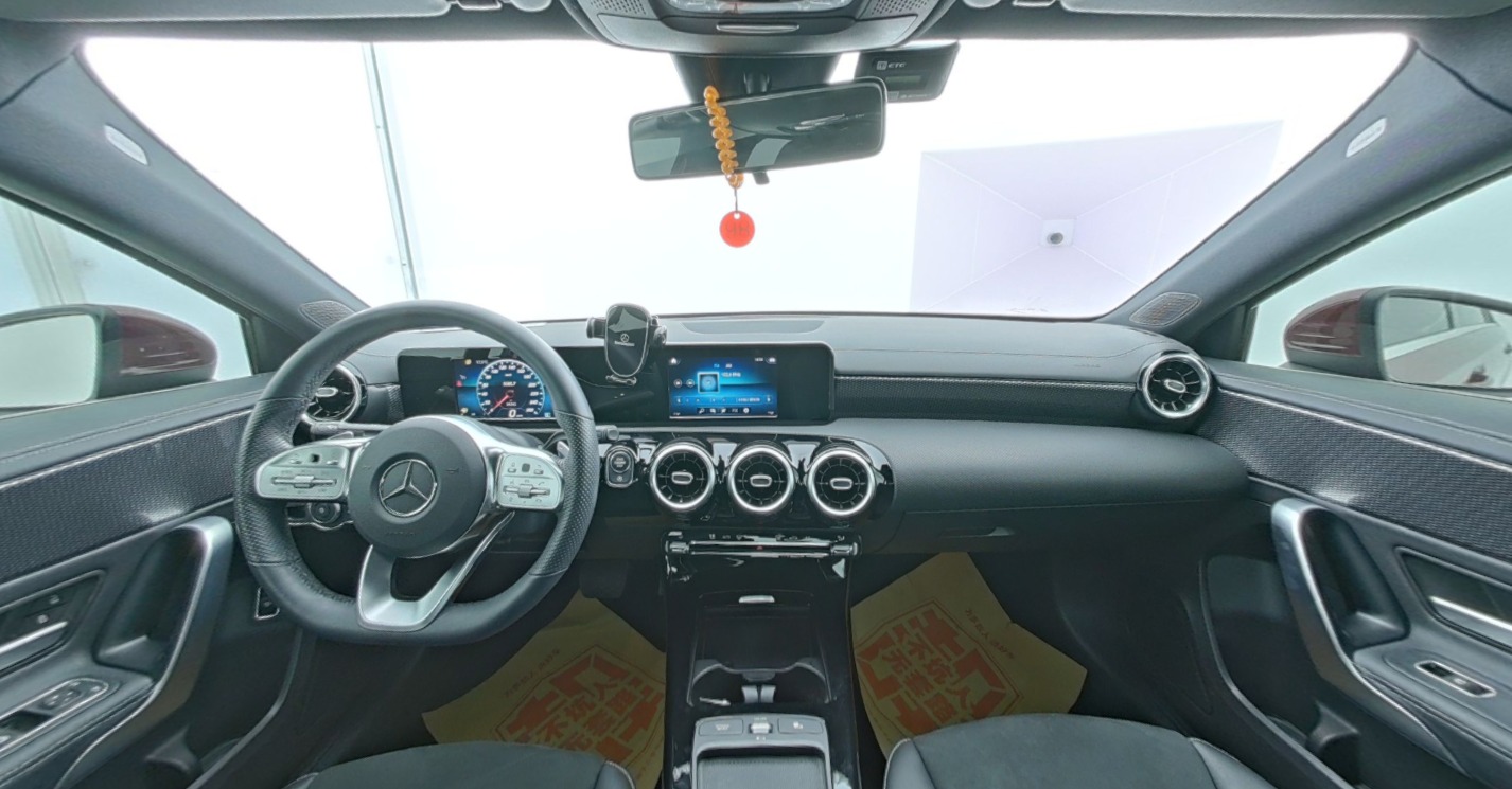 Mercedes Benz A-Class 2020 — фото 1
