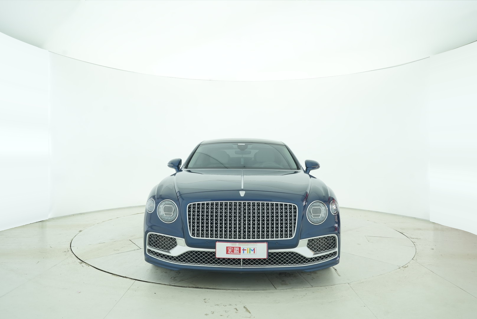BENTLEY Flying Spur 2017 — фото 9