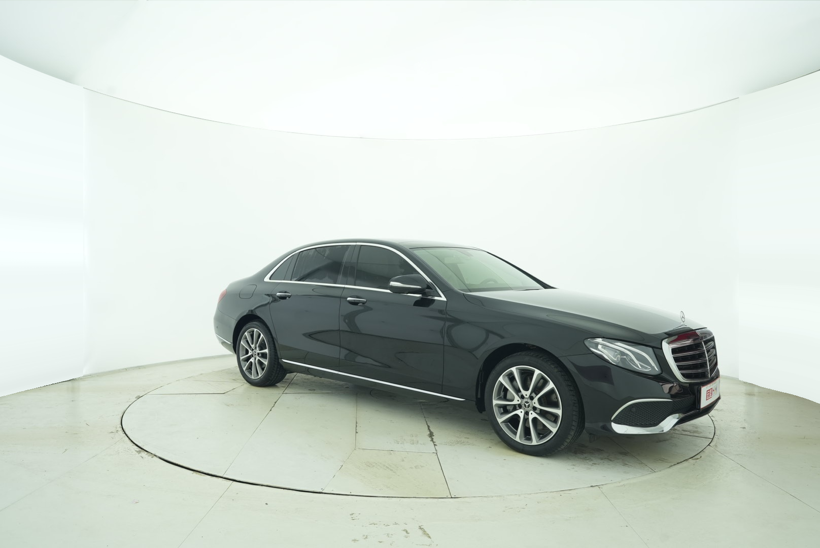 Mercedes Benz E-Class 2018 — фото 8