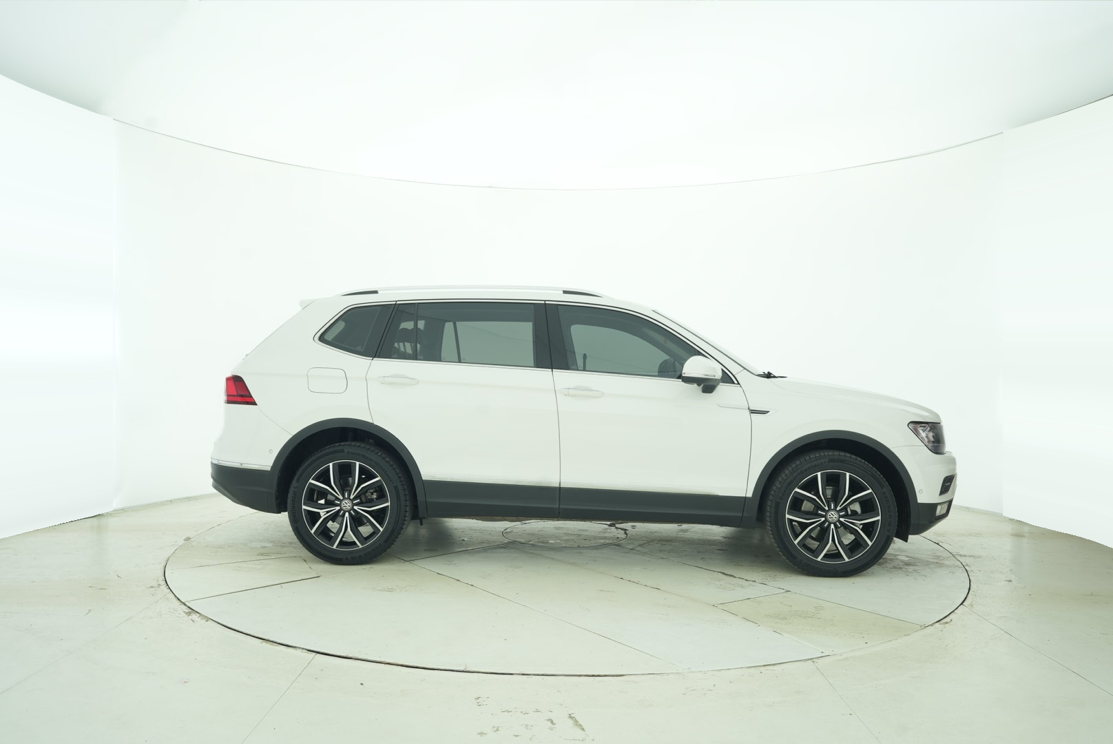 Volkswagen Tiguan L 2020 — фото 7