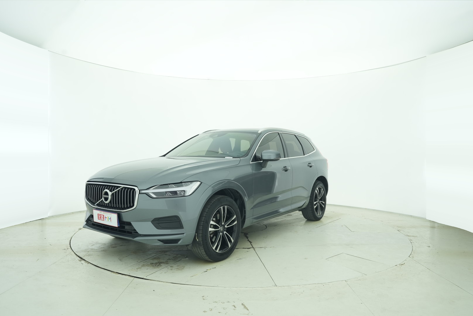 VOLVO XC60 2019 — фото 3