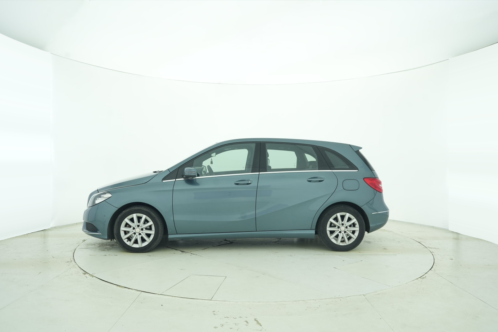 Mercedes Benz B-Class 2015 — фото 3