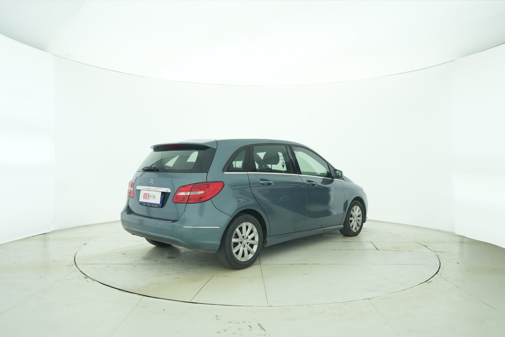 Mercedes Benz B-Class 2015 — фото 6
