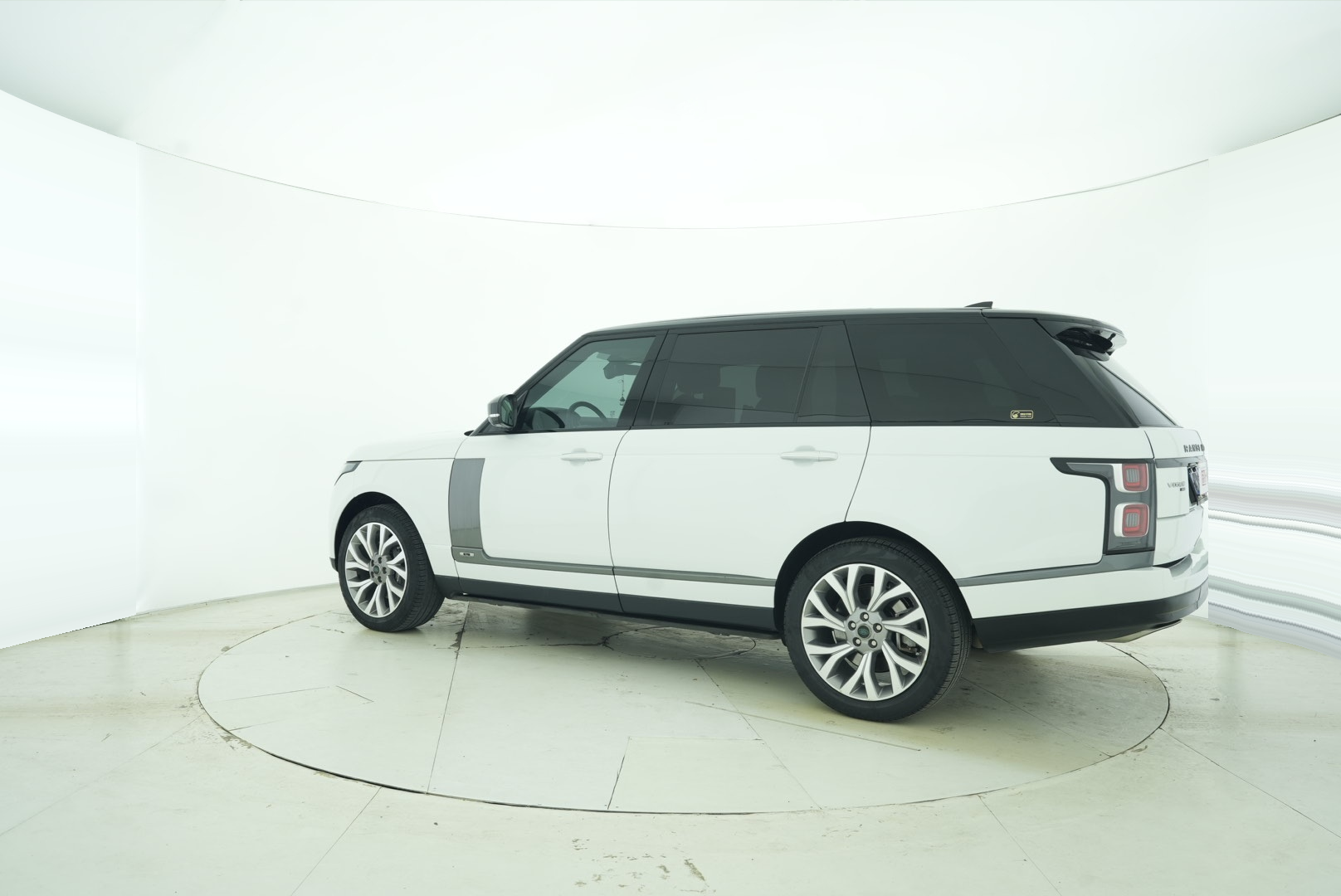 Land Rover Range Rover 2021 — фото 4