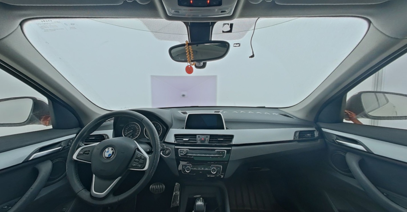 BMW X1 2018 — фото 1