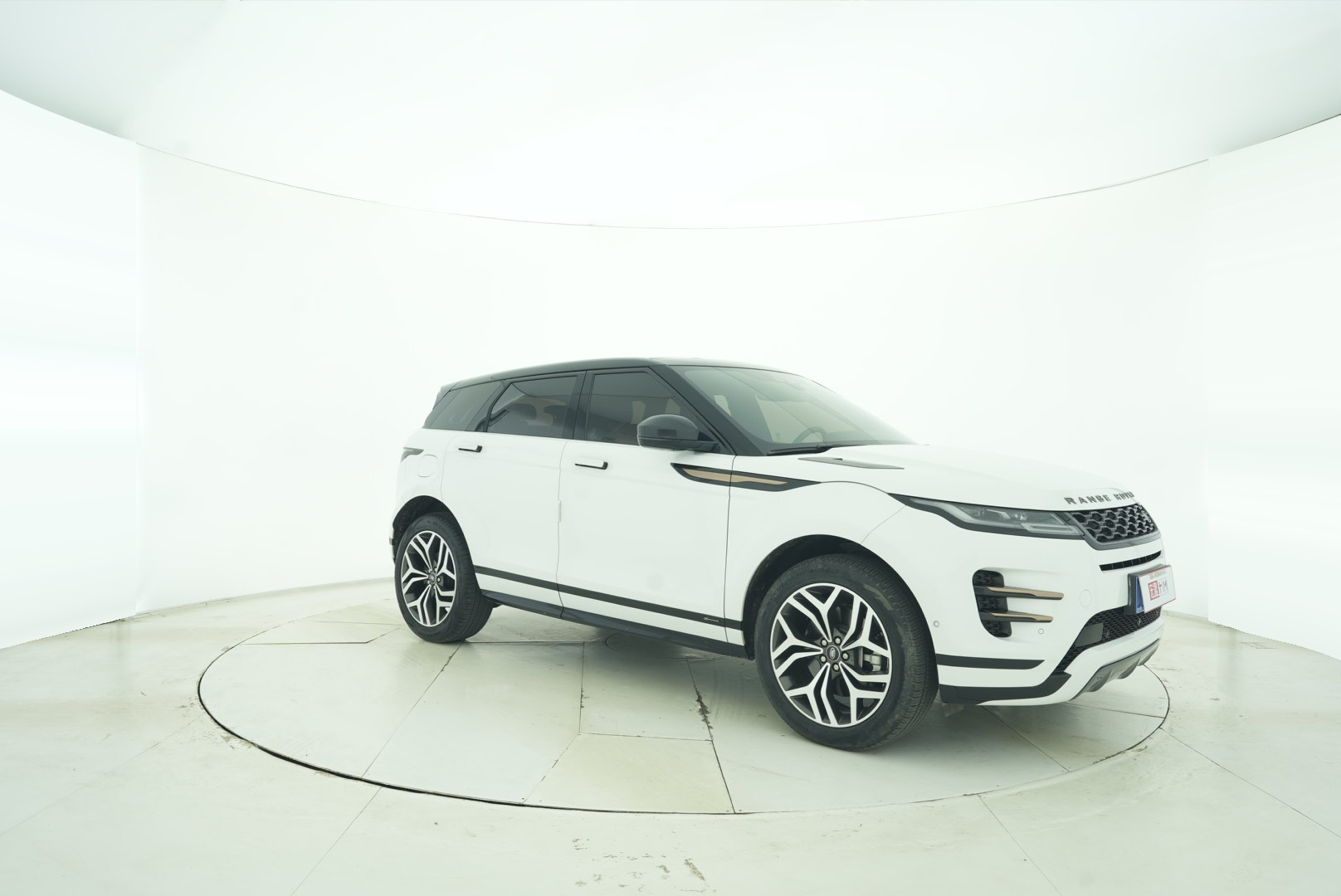 Land Rover Range Rover Aurora 2020 — фото 8