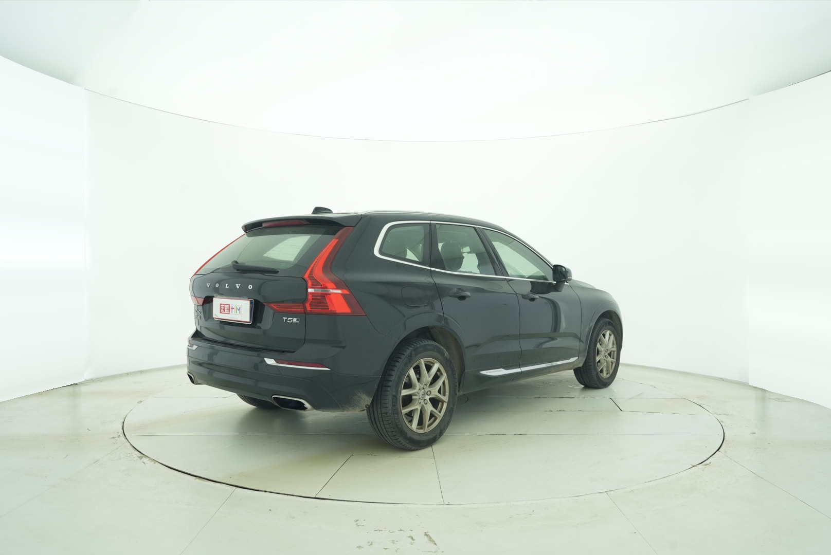 VOLVO XC60 2019 — фото 6