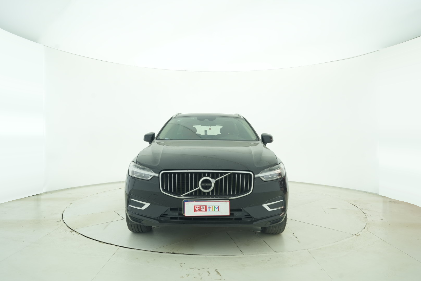 VOLVO XC60 2019 — фото 9