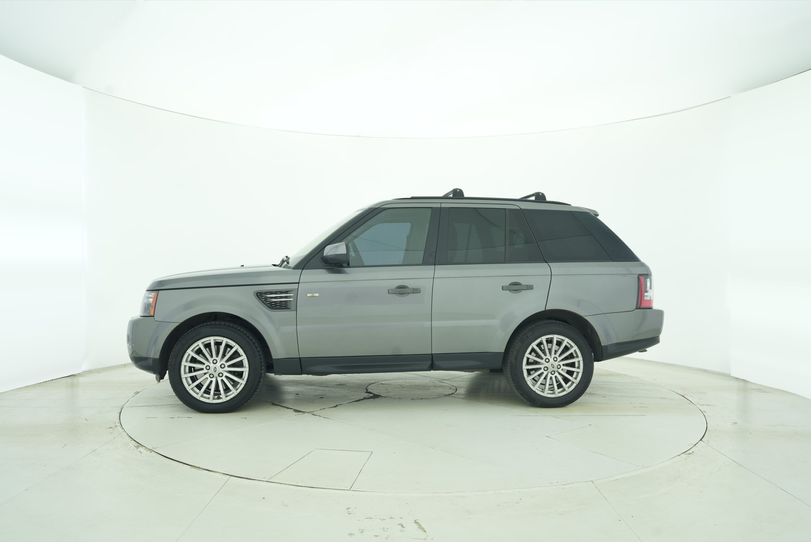 Land Rover Range Rover Sport 2010 — фото 3