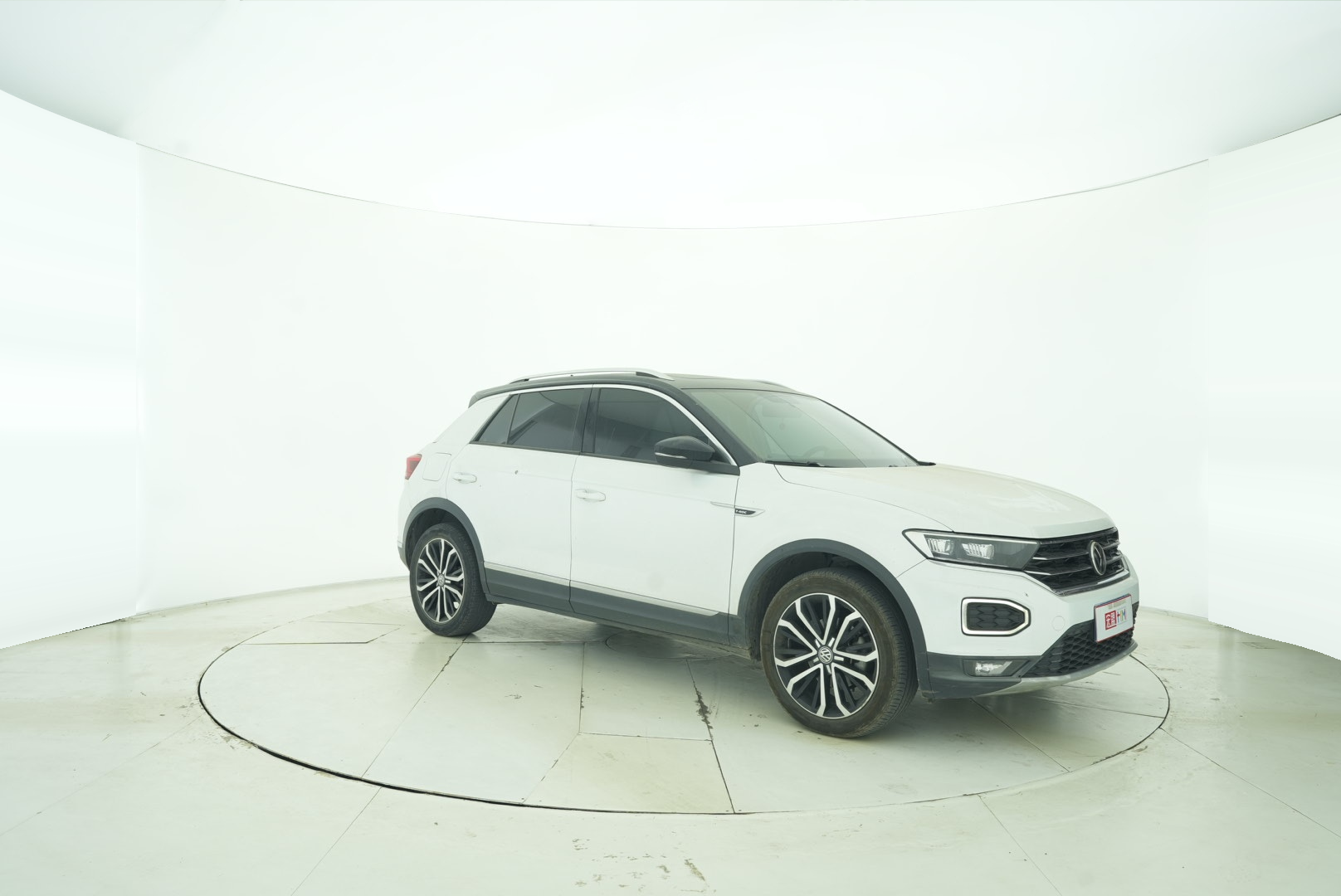 Volkswagen T-ROC 2018 — фото 8