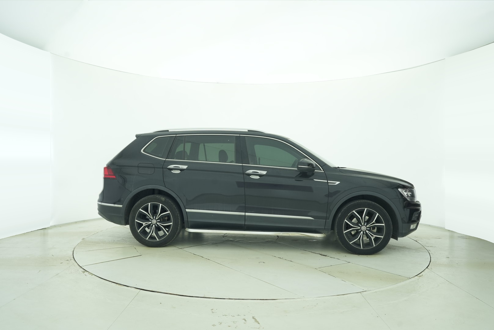 Volkswagen Tiguan L 2020 — фото 6