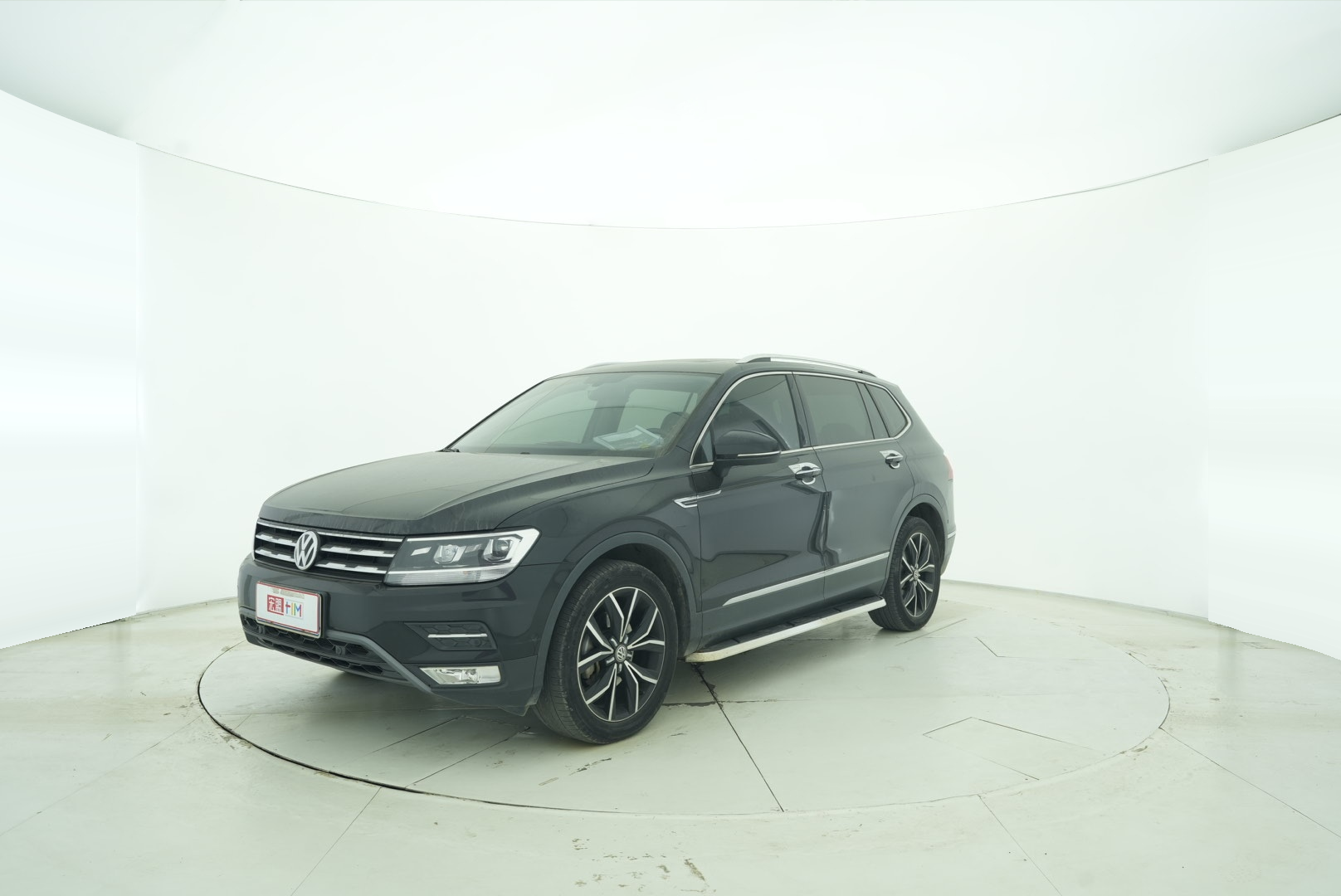 Volkswagen Tiguan L 2020 — фото 1