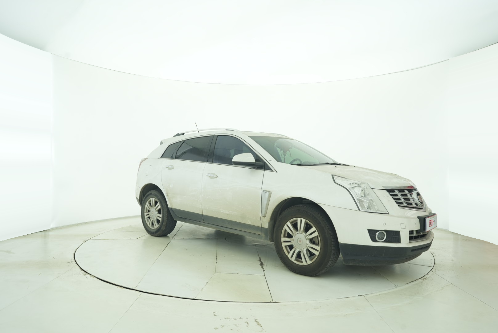 Cadillac SRX 2014 — фото 8