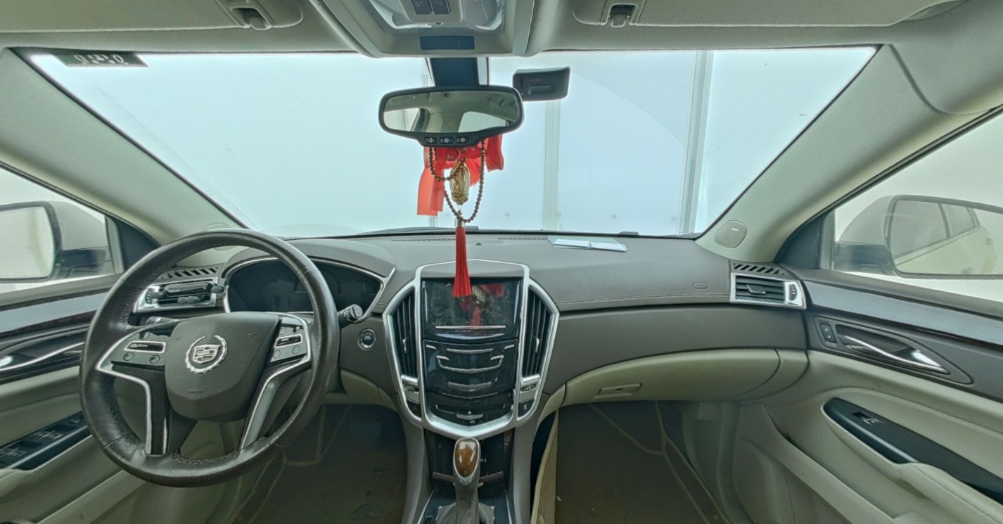 Cadillac SRX 2014 — фото 1