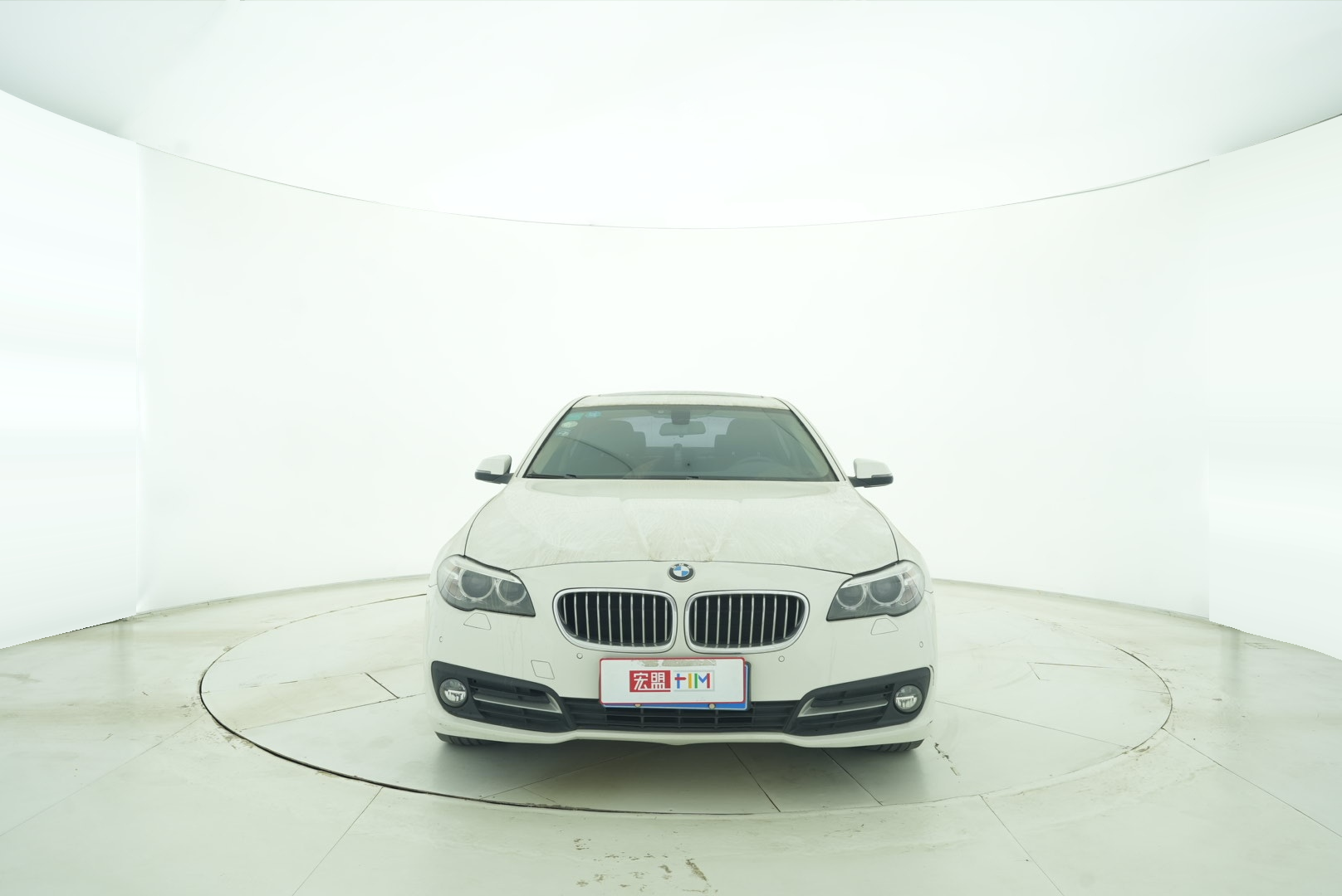 BMW 5 Series 2014 — фото 9
