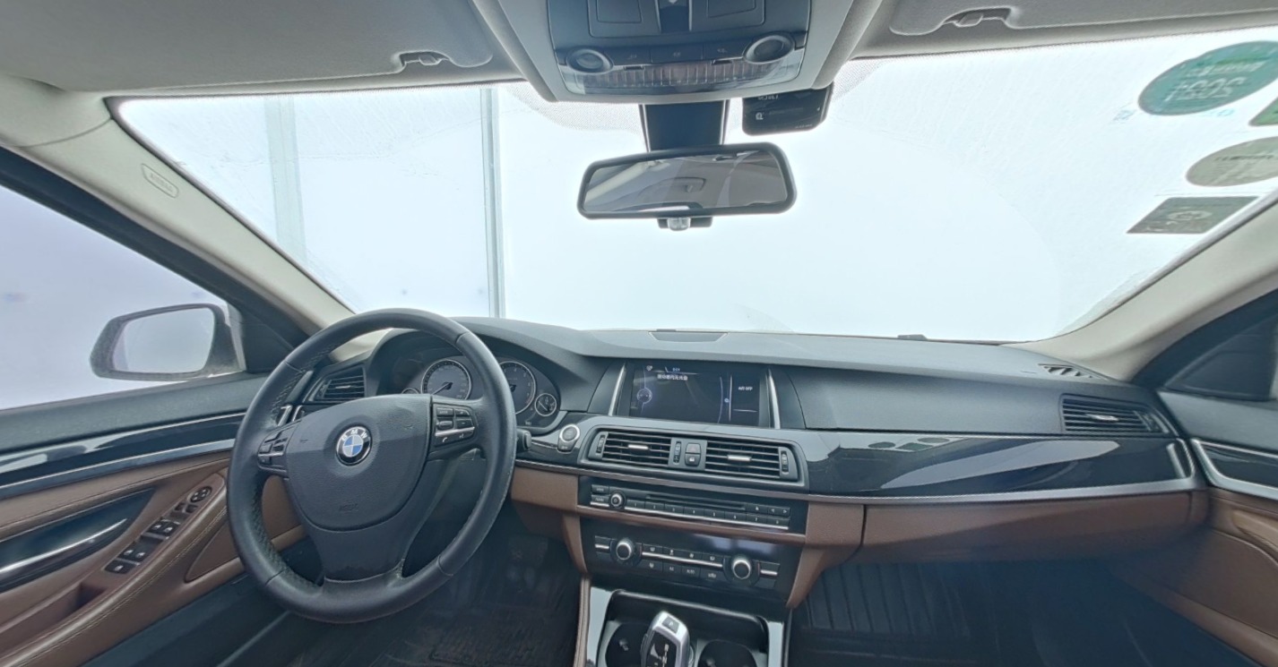 BMW 5 Series 2014 — фото 1