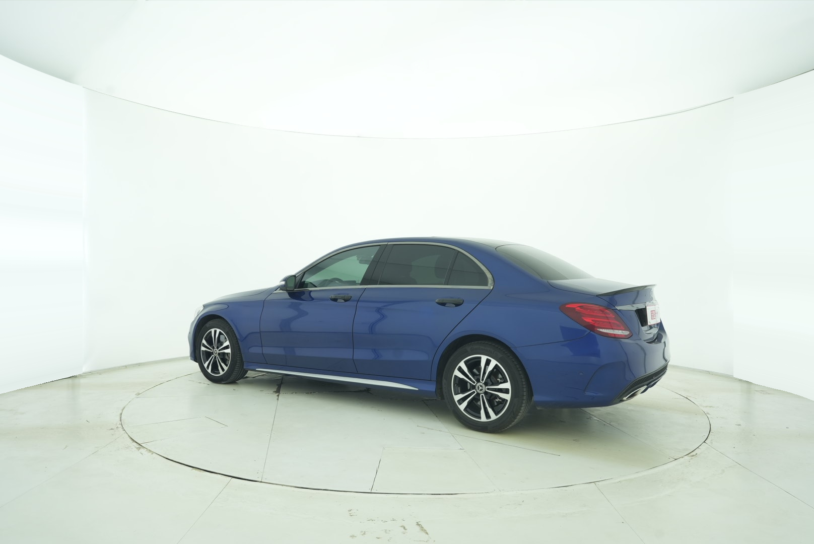Mercedes Benz C-Class 2018 — фото 4
