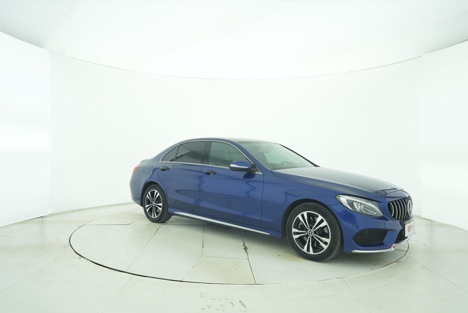 Mercedes Benz C-Class 2018 — фото 8