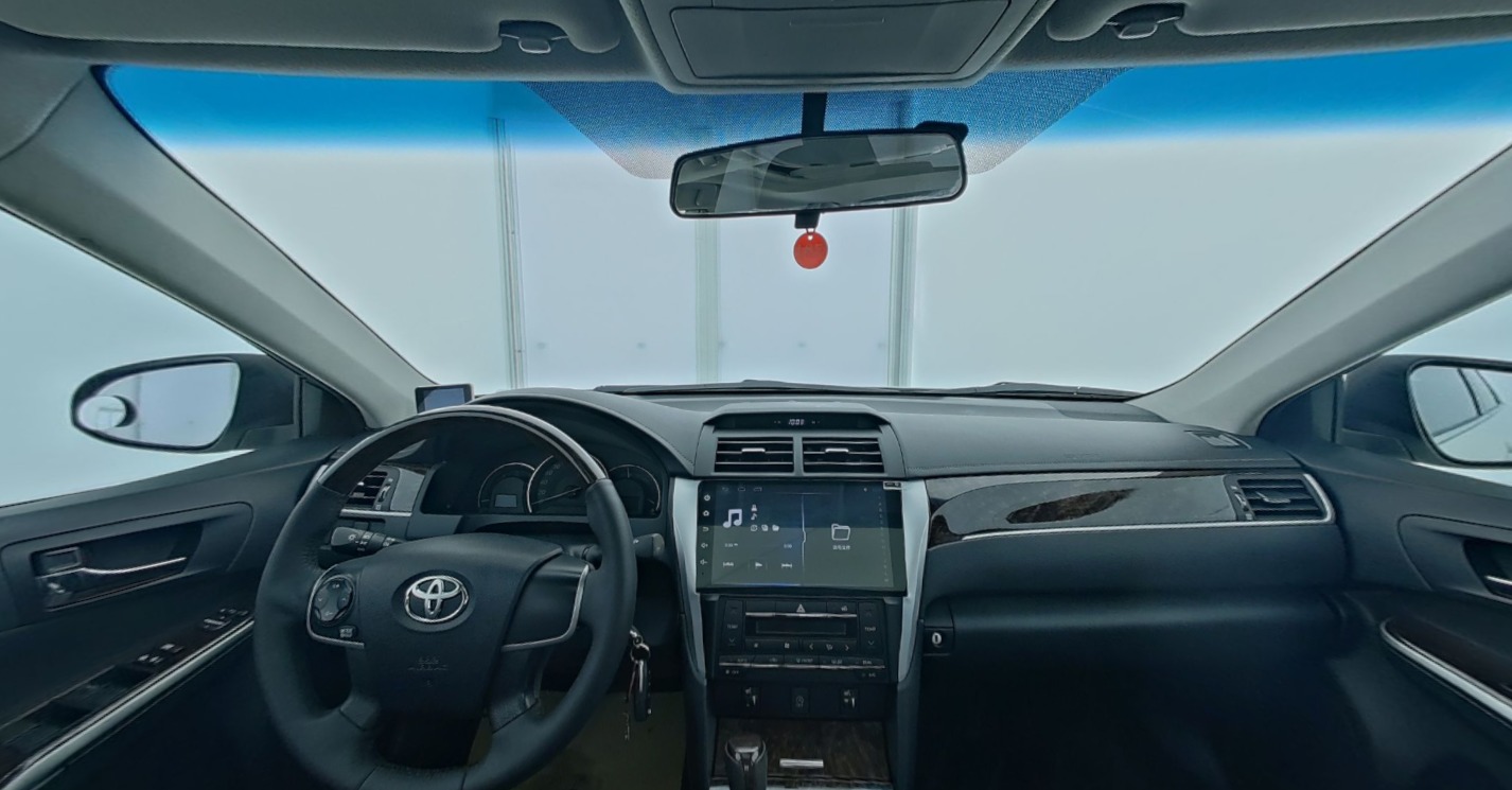 Toyota Camry 2016 — фото 1