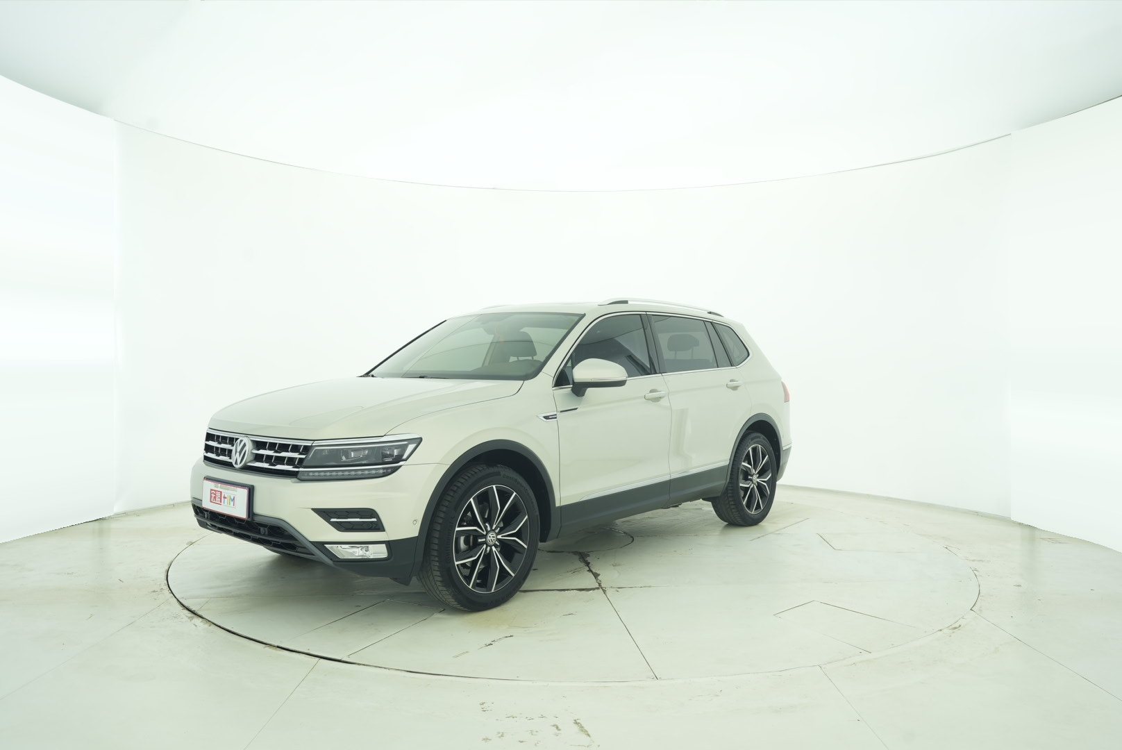 Volkswagen Tiguan L 2019 — фото 2