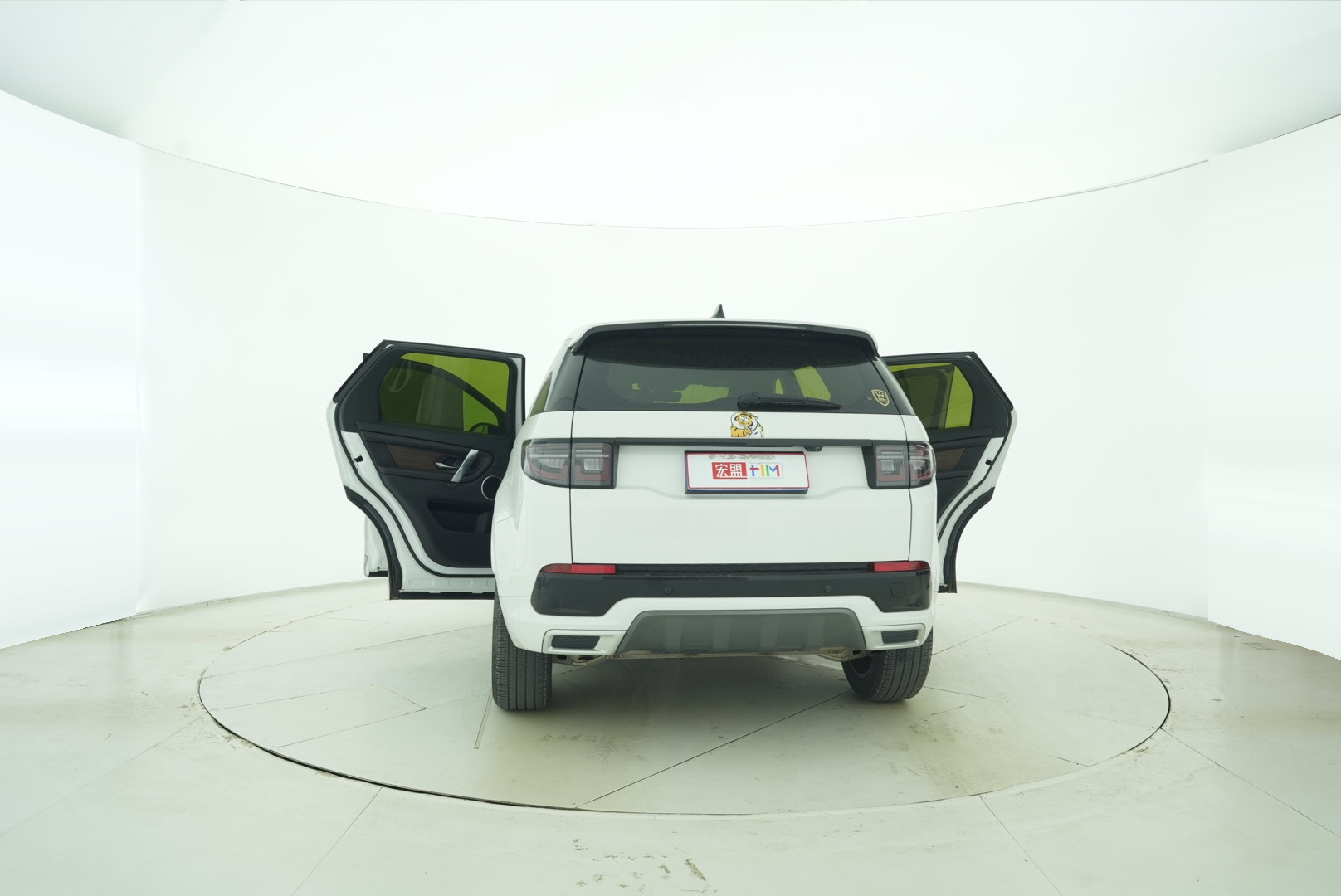 Land Rover Discover the Sports Version 2022 — фото 14