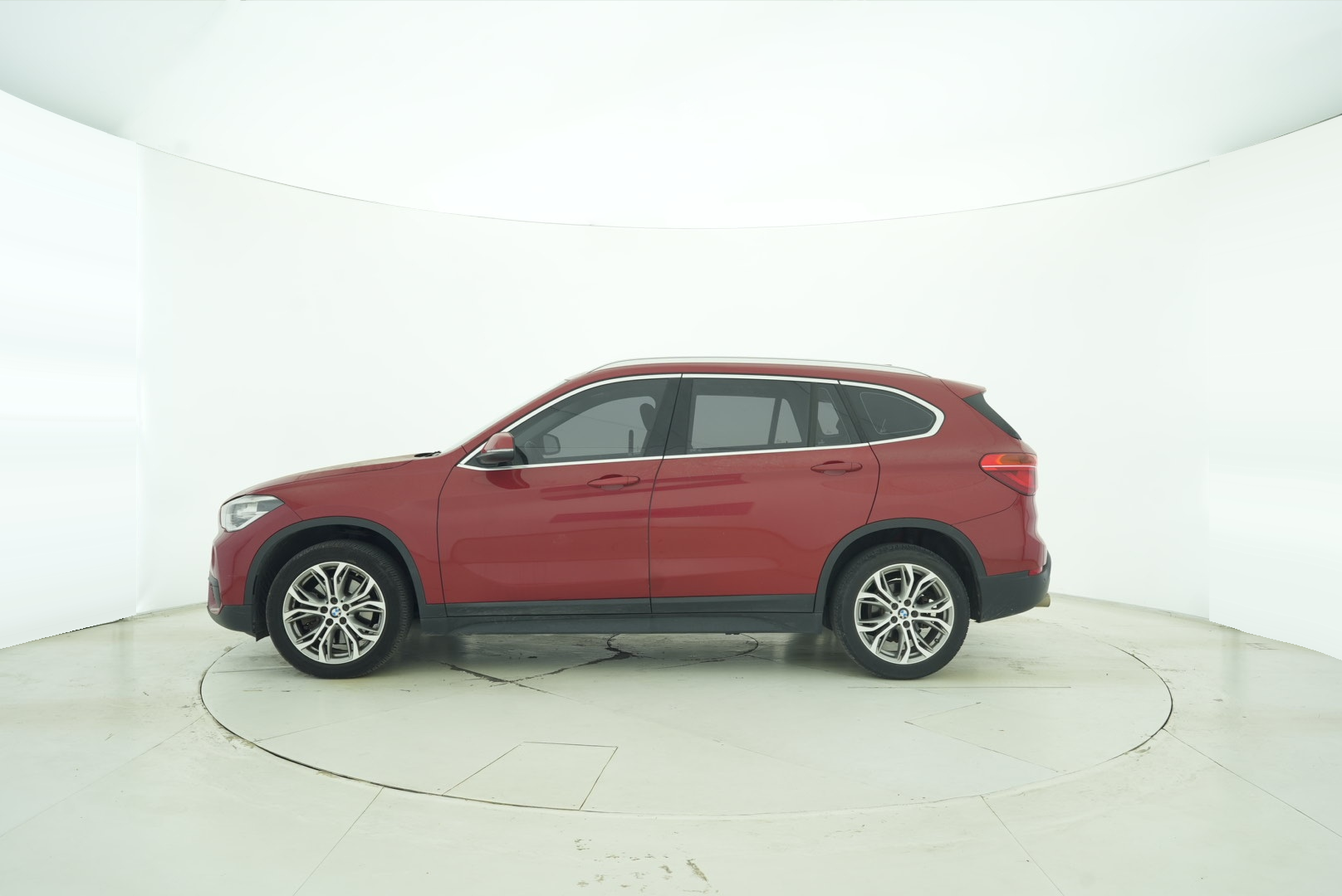 BMW X1 2019 — фото 3