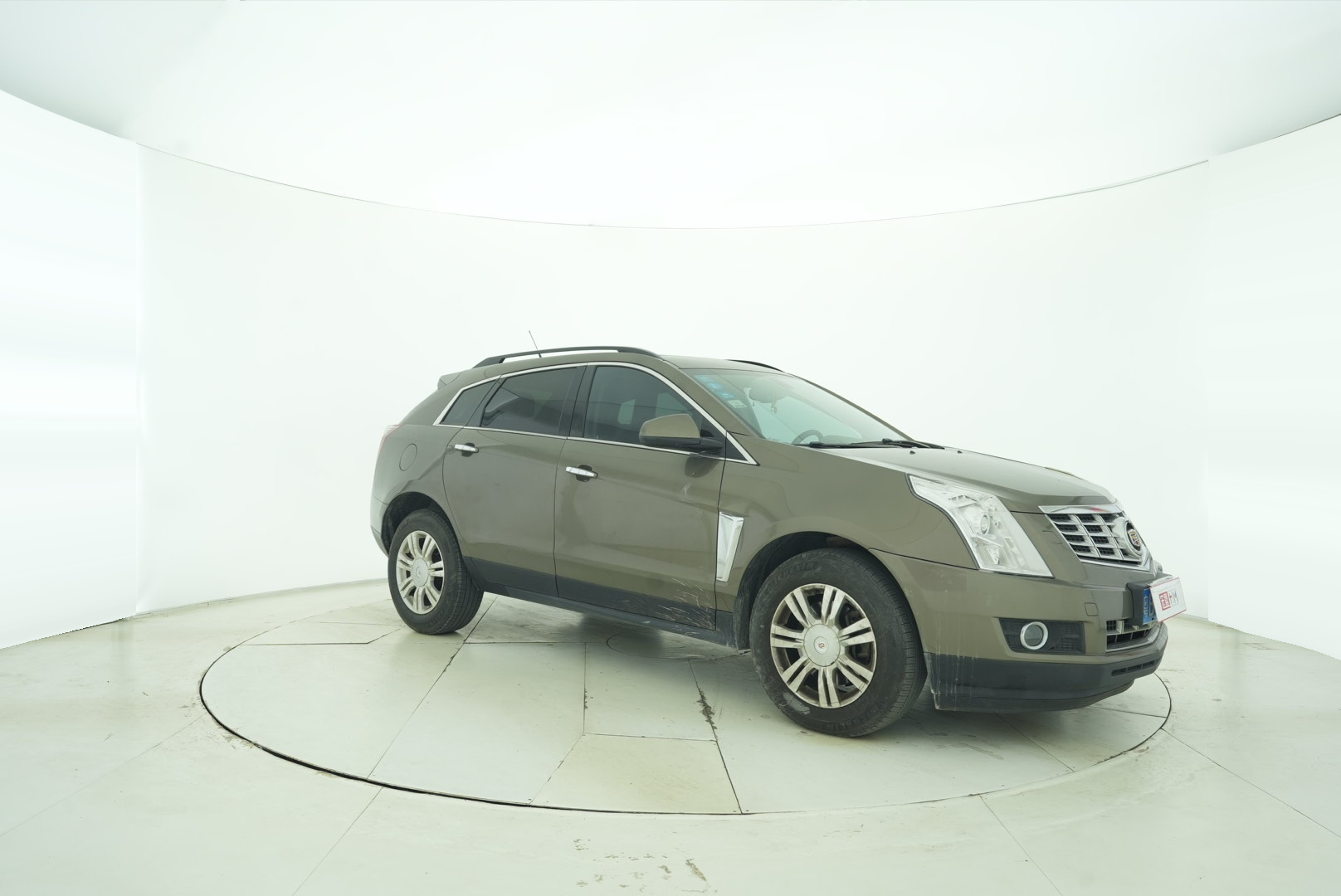 Cadillac SRX 2014 — фото 8
