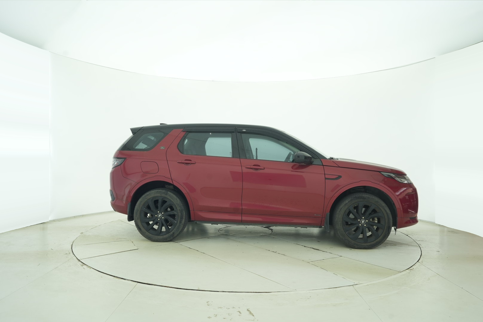Land Rover Discover the Sports Version 2021 — фото 7