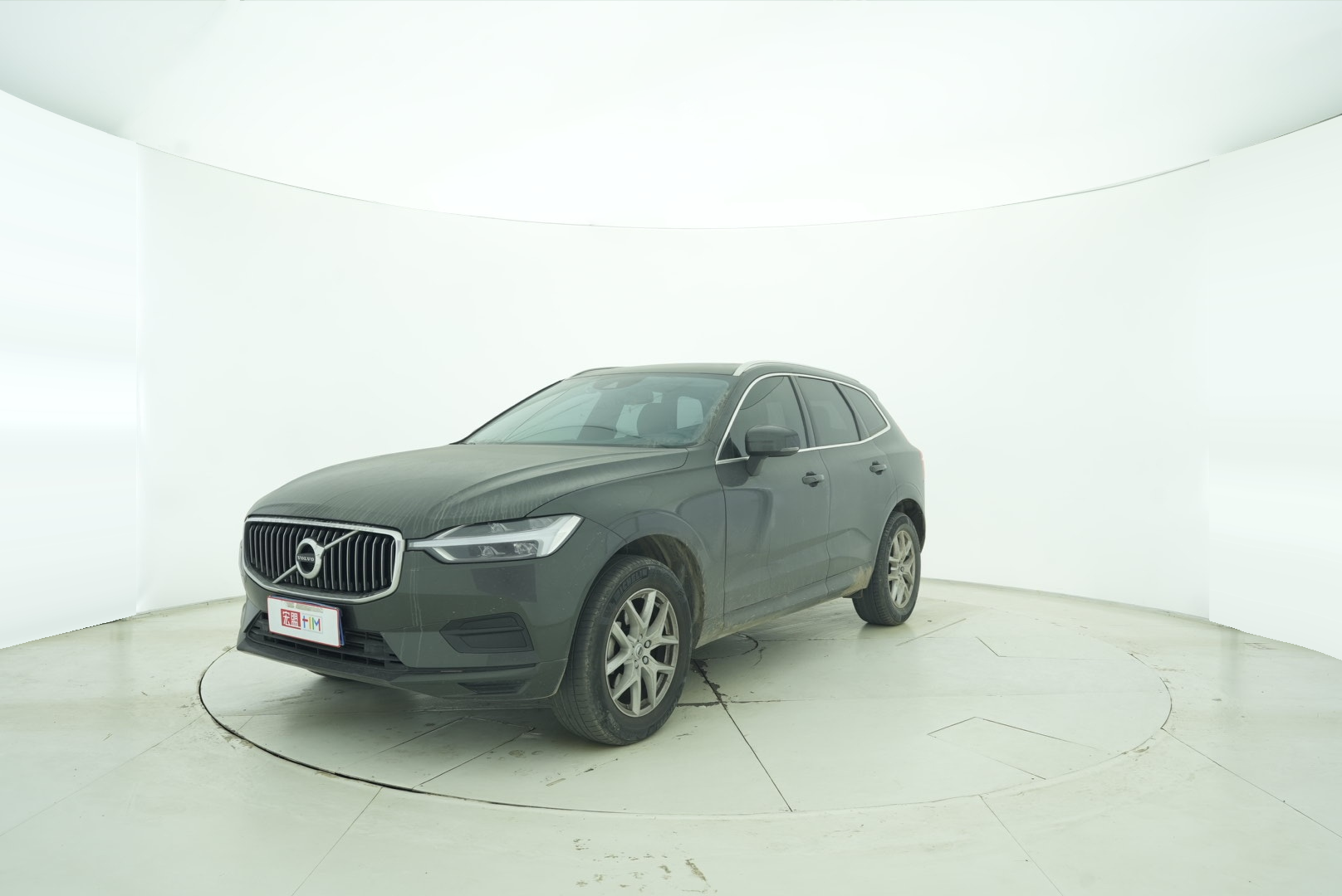 VOLVO XC60 2019 — фото 2